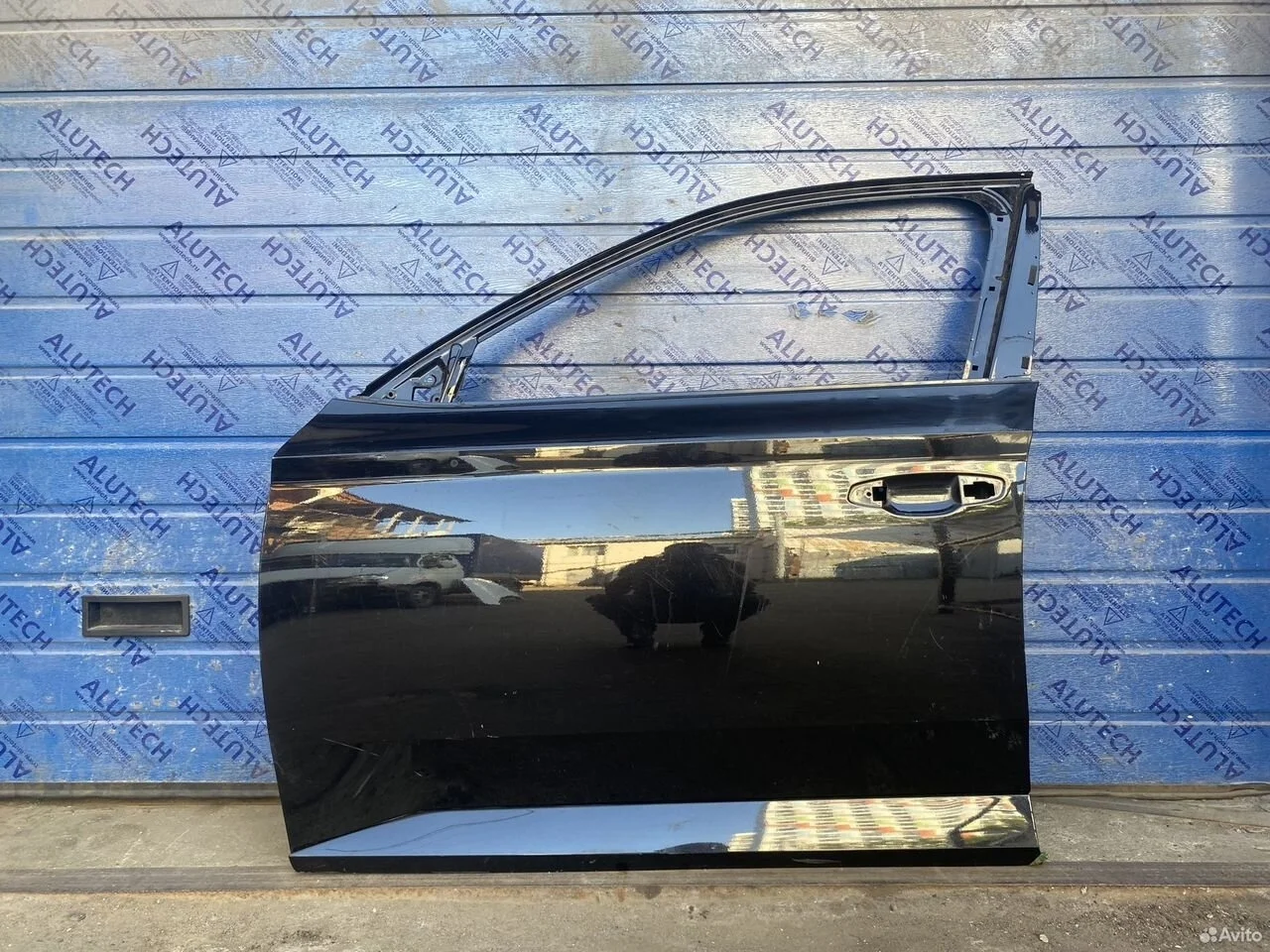 Дверь передняя левая skoda superb 3