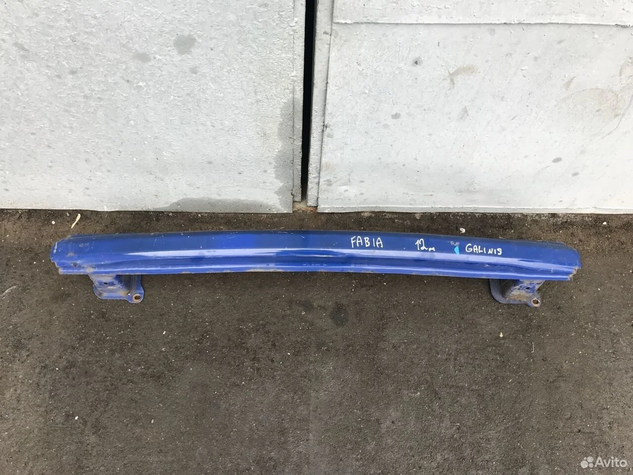 Усилитель заднего бампера skoda fabia 2