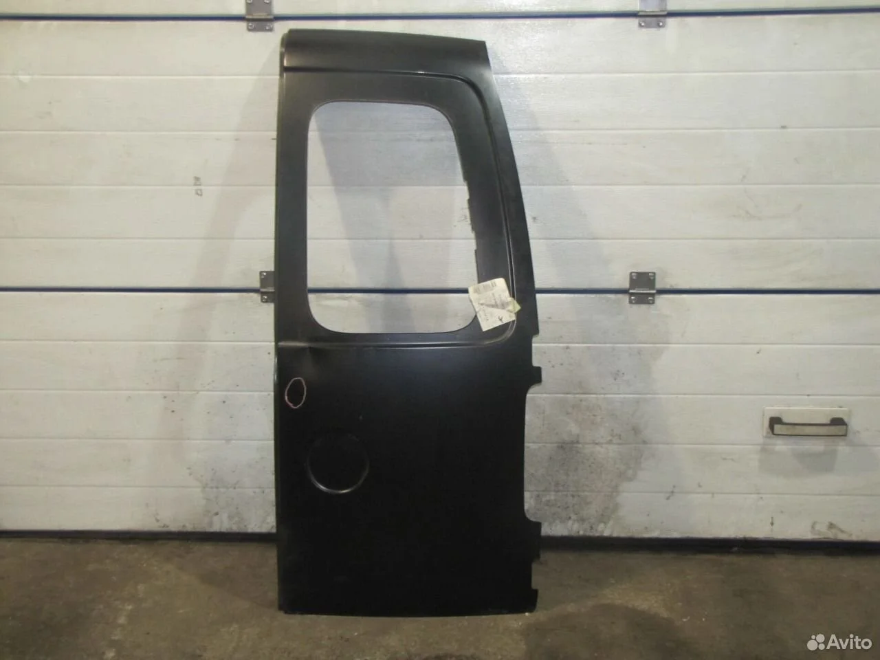 Дверь багажника правая volkswagen caddy