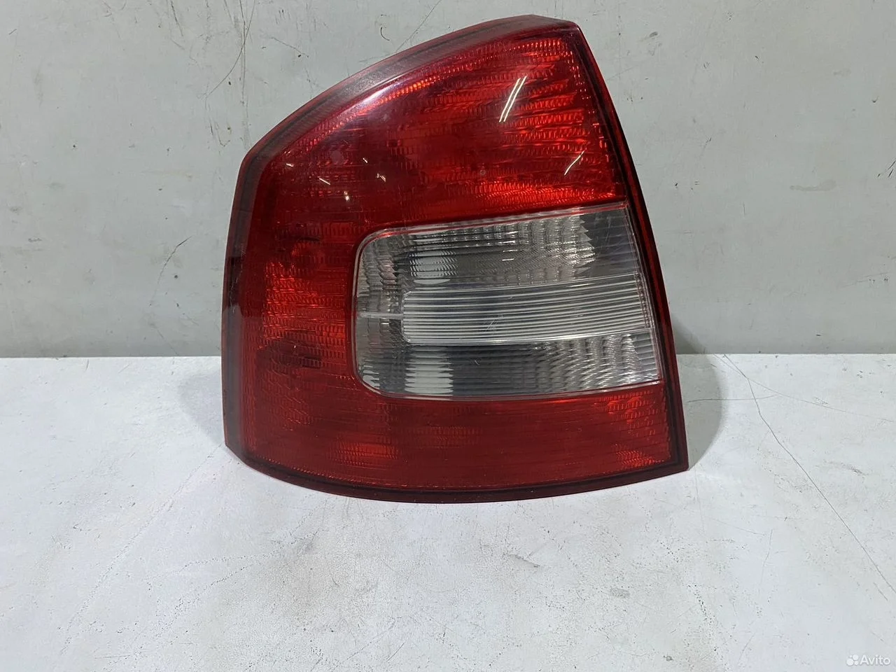 Фонарь задний левый skoda octavia a5 fl