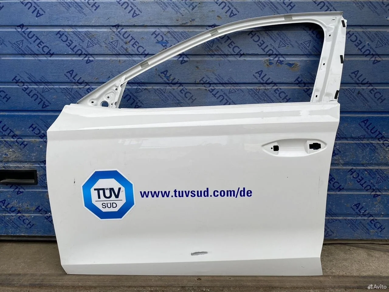 Дверь передняя левая skoda octavia a8
