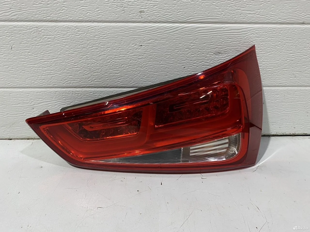 Фонарь задний правый audi a1