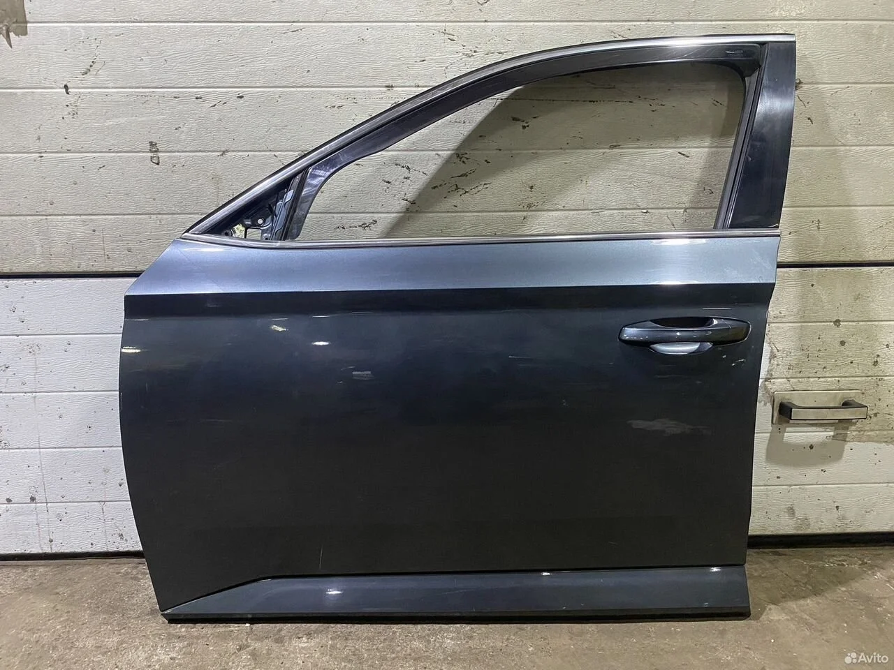 Дверь передняя левая skoda superb 3