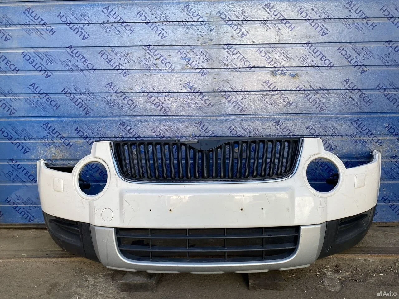 Бампер передний skoda yeti