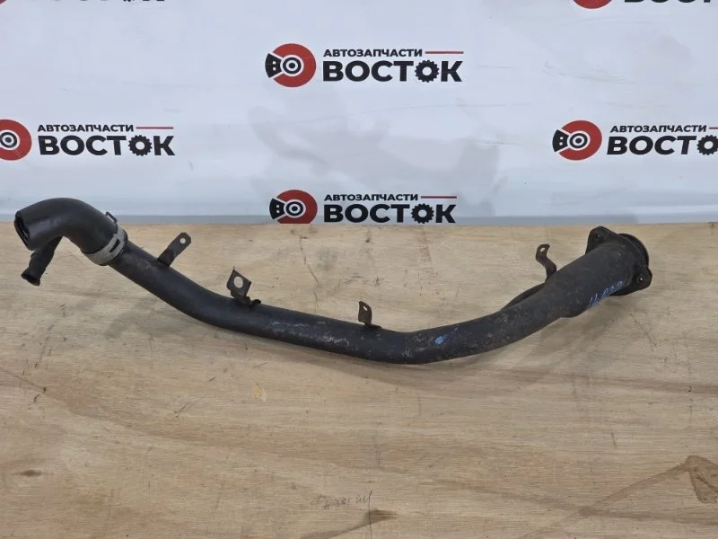 Горловина топливного бака MITSUBISHI PAJERO SPORT 1996-2008 MR512421 K96 6G72