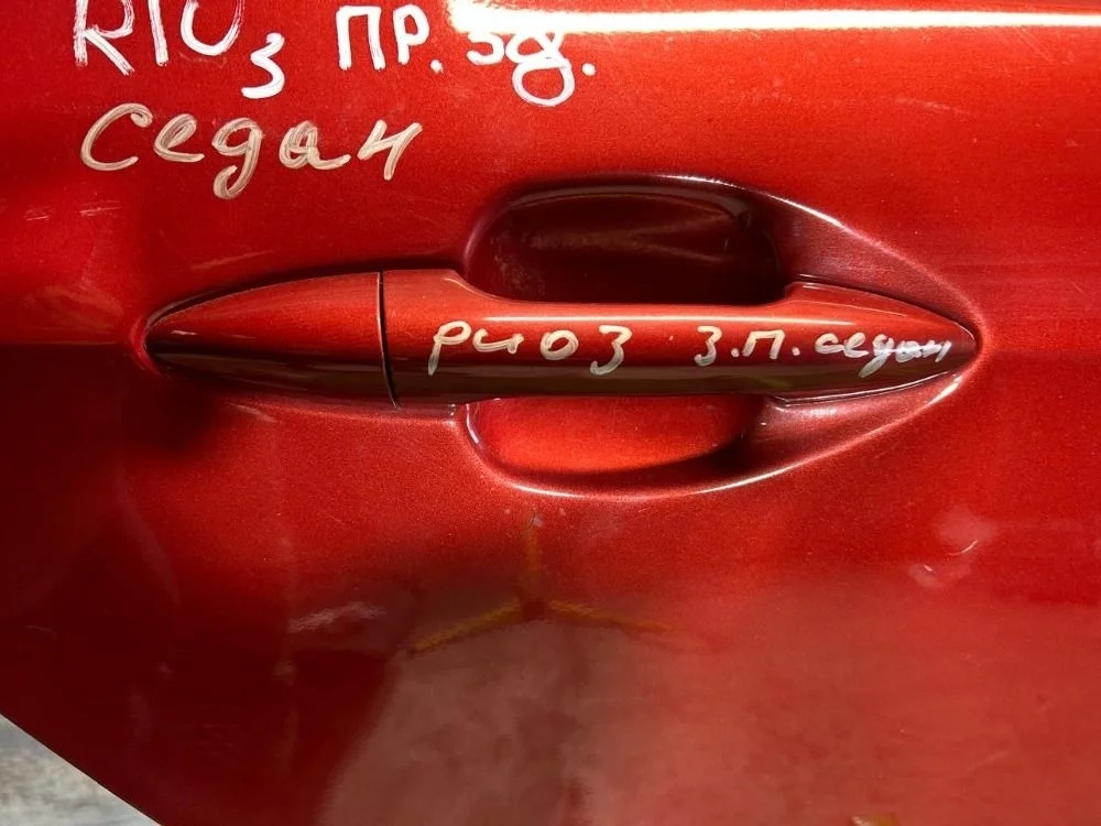 Ручка двери наружная задняя правая Kia Rio 3.