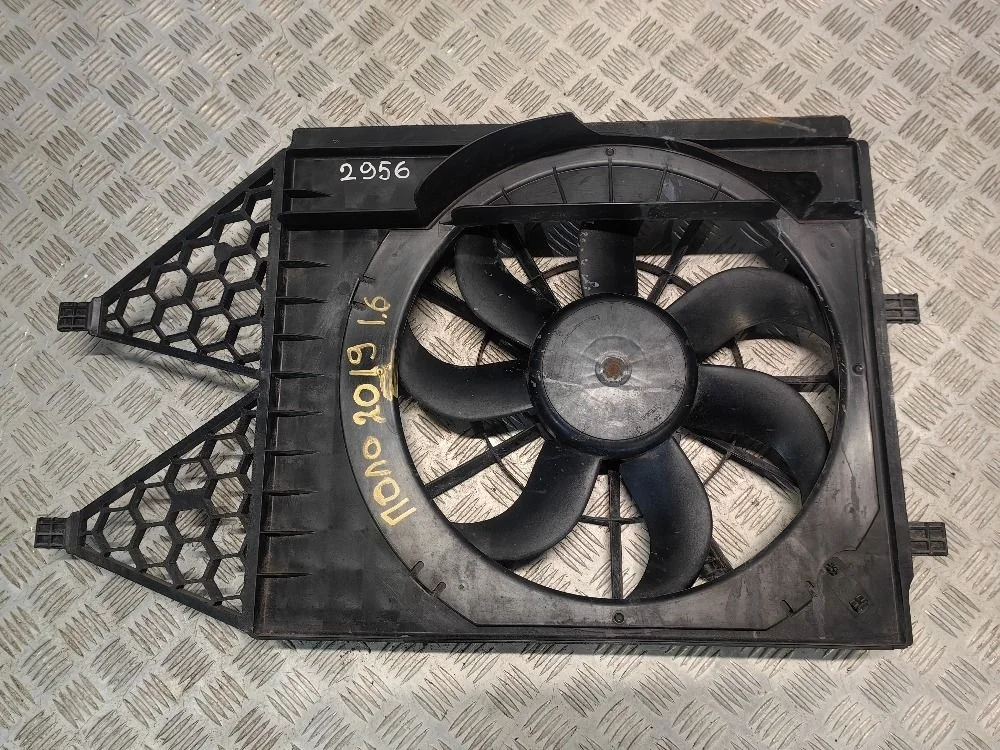 Диффузор вентилятора Volkswagen Polo V в сборе