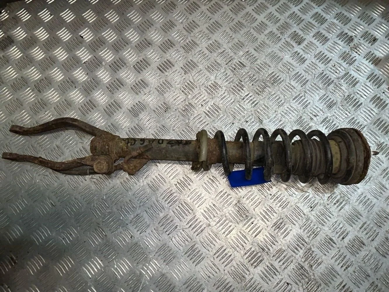 Стойка передняя правая Mazda 6 GG