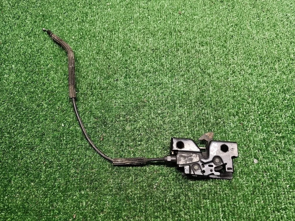 Замок капота Volkswagen Polo