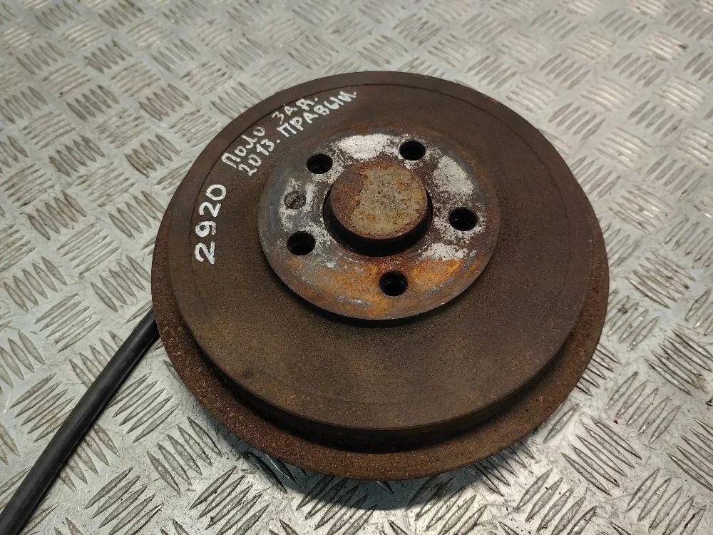 Барабан тормозной задний правый VW Polo в сборе