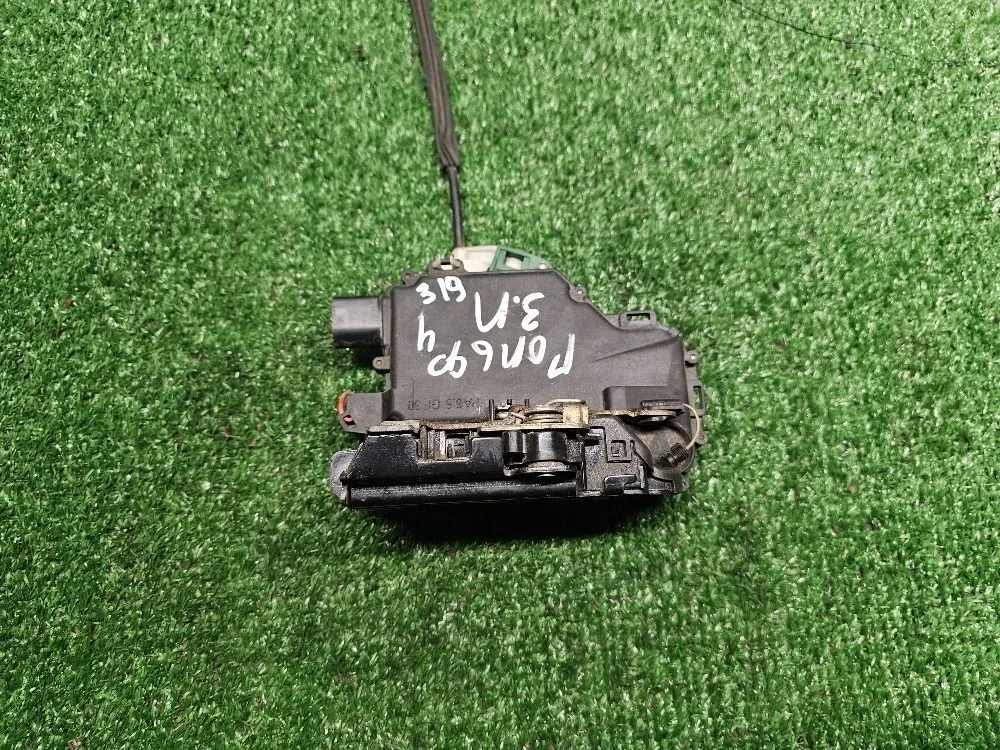 Замок двери задней левой Volkswagen Golf 4