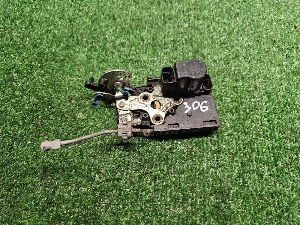 Замок двери задний левый Chevrolet Lacetti