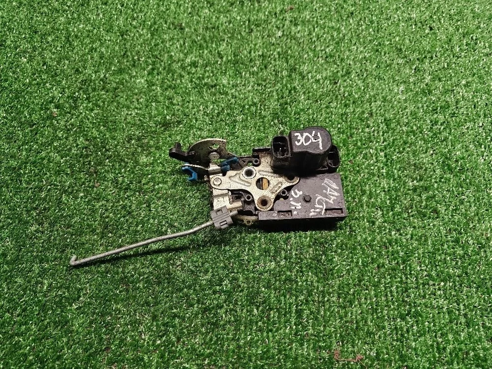 Замок двери задний левый Chevrolet Lacetti