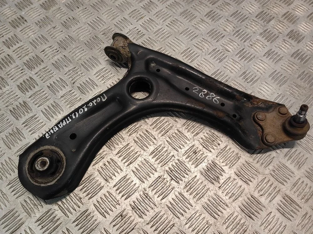 Рычаг передний правый Volkswagen Polo V