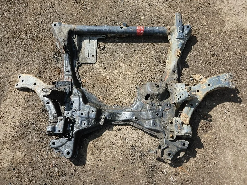 Подрамник передний на Honda CR-V 3