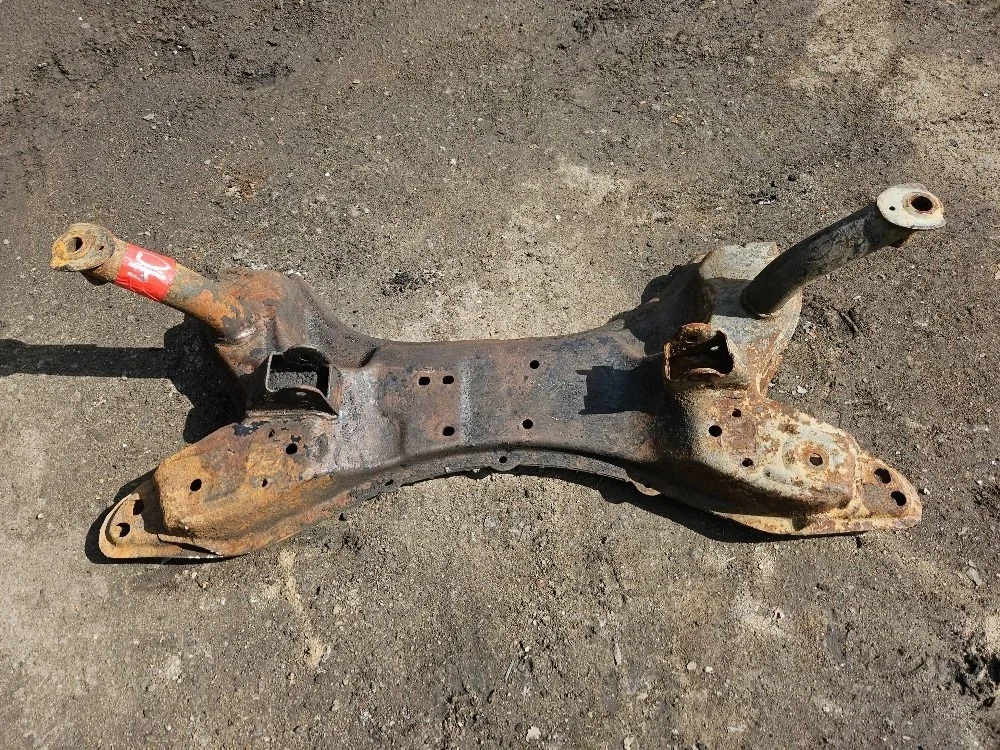 Подрамник передний на Geely MK