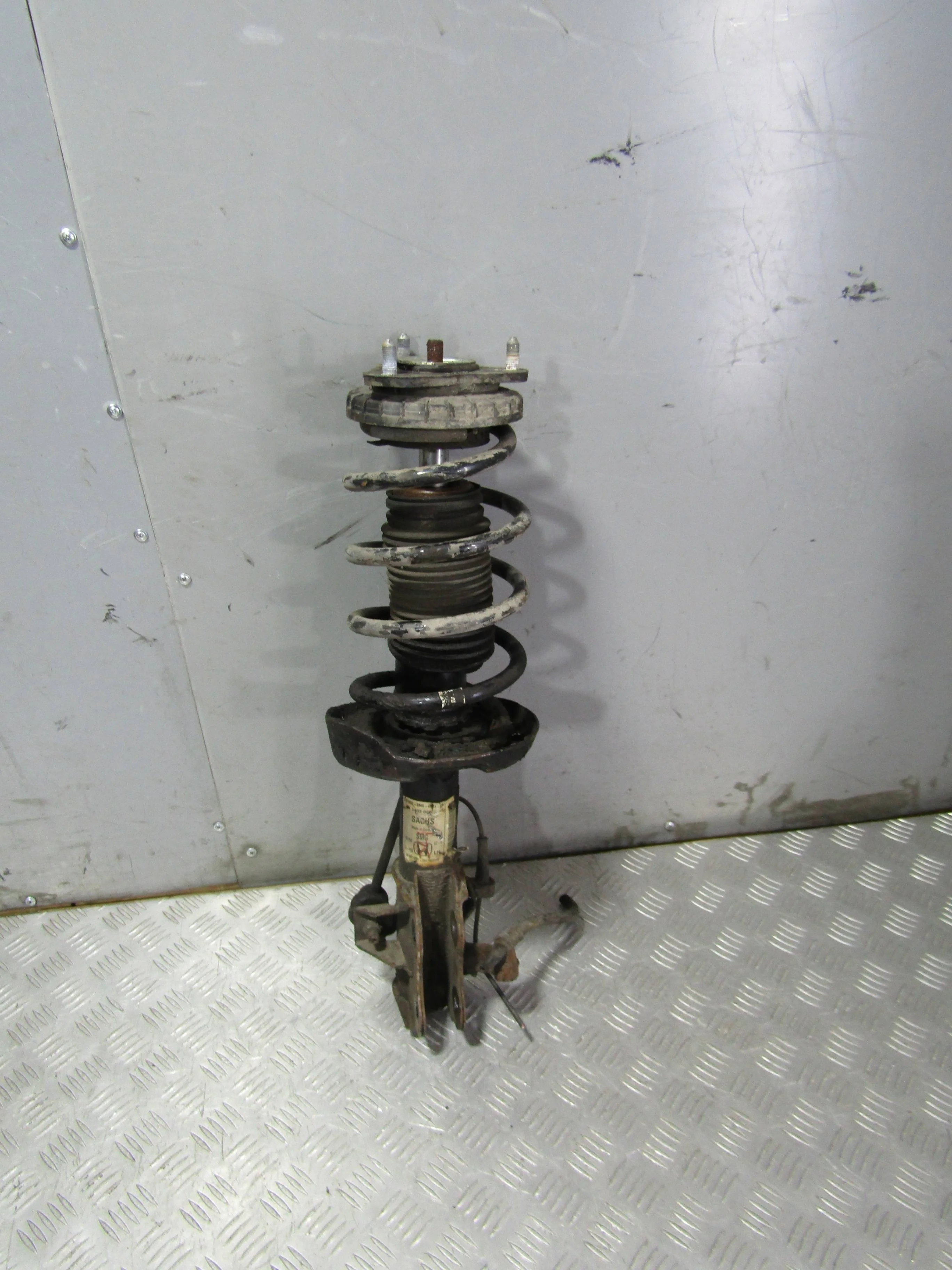 Амортизатор передний левый HONDA Civic VIII (2005