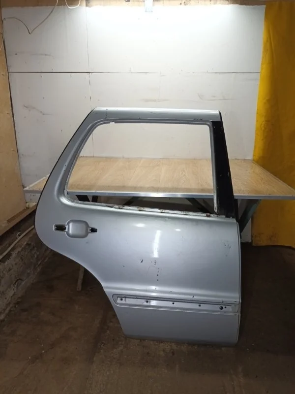 Дверь Mercedes ML W163