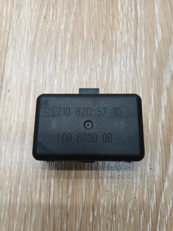 Датчик дождя Mercedes W220