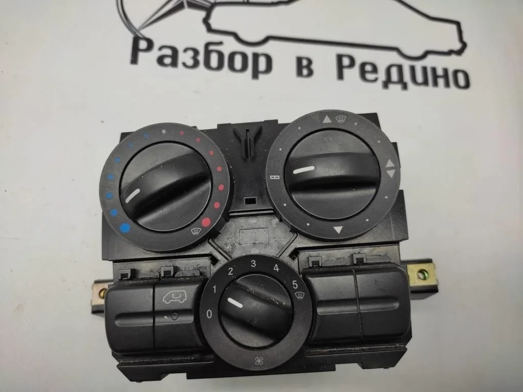 Панель управления климатом Mercedes-Benz