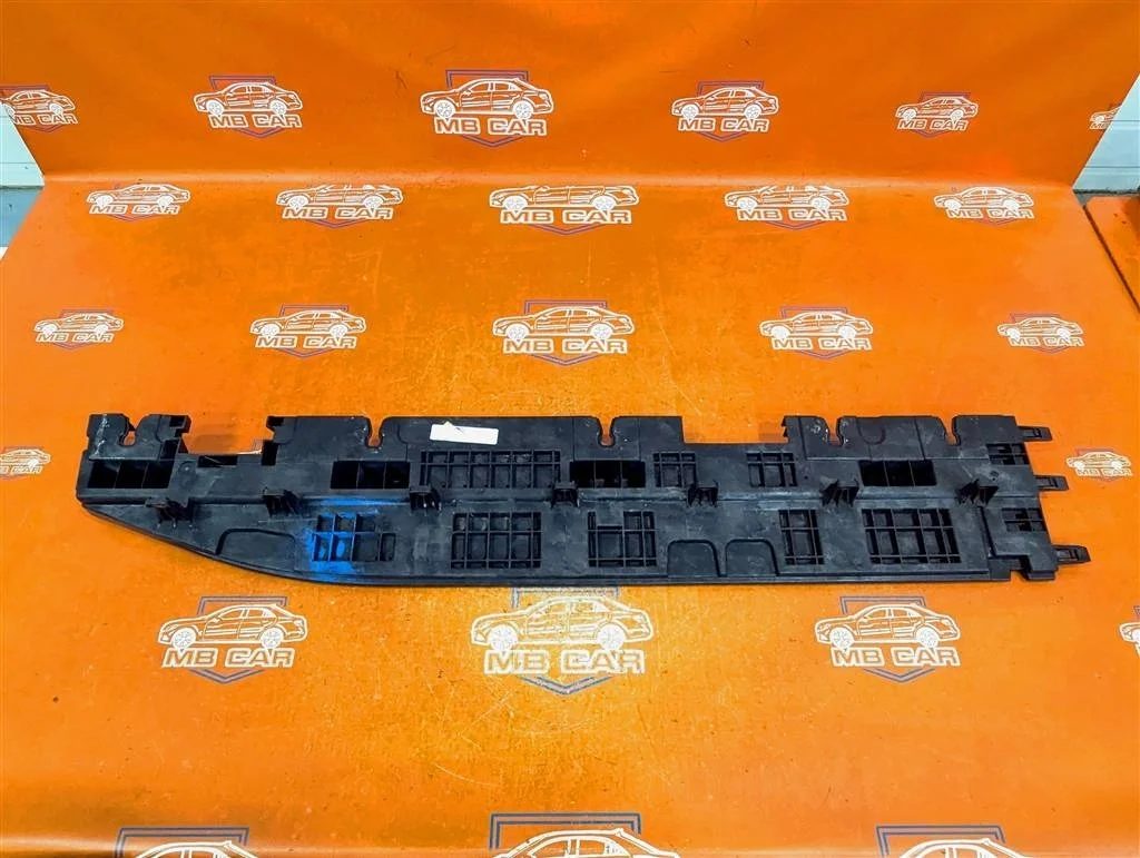 Усилитель Mercedes-Benz