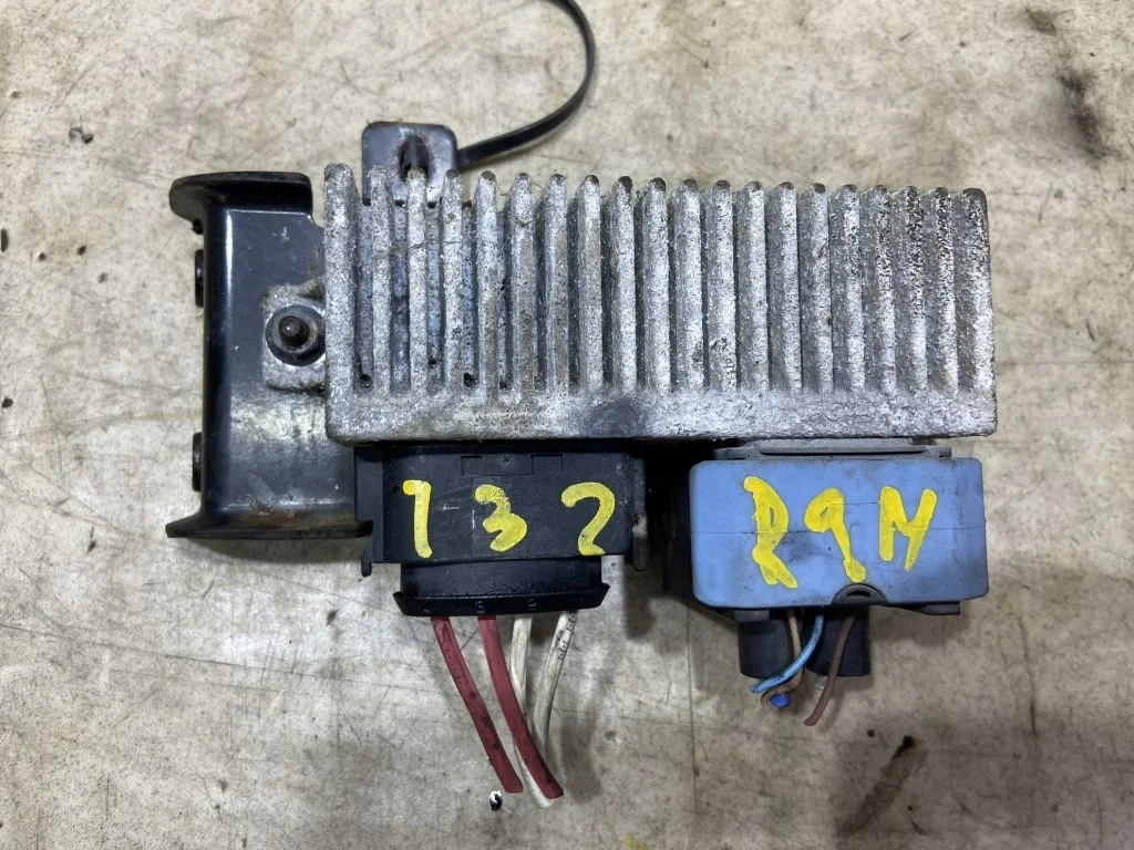 Реле свечей накала Nissan X-Trail T32 R9M