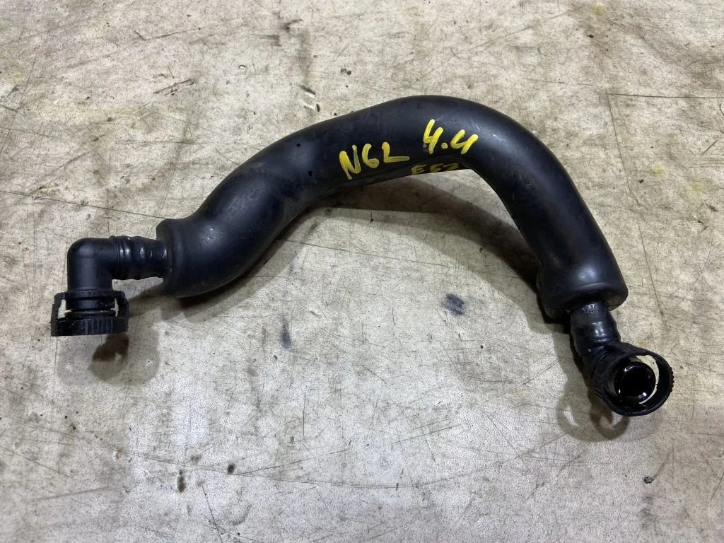 Трубка картерных газов BMW X5 E53 N62B44