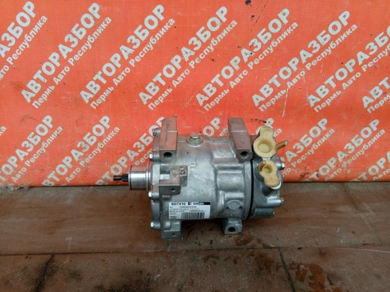 Компрессор кондиционера Lada Largus 2020 926000097R 21129