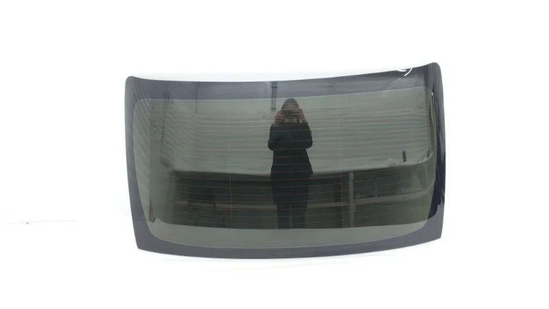 Стекло заднее Toyota Camry 2020 70