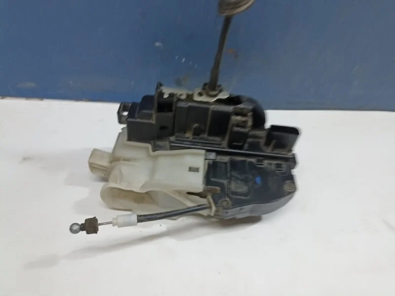 Замок двери Kia Ceed 2012 813201H060 ED 1.6 G4FC, передний правый