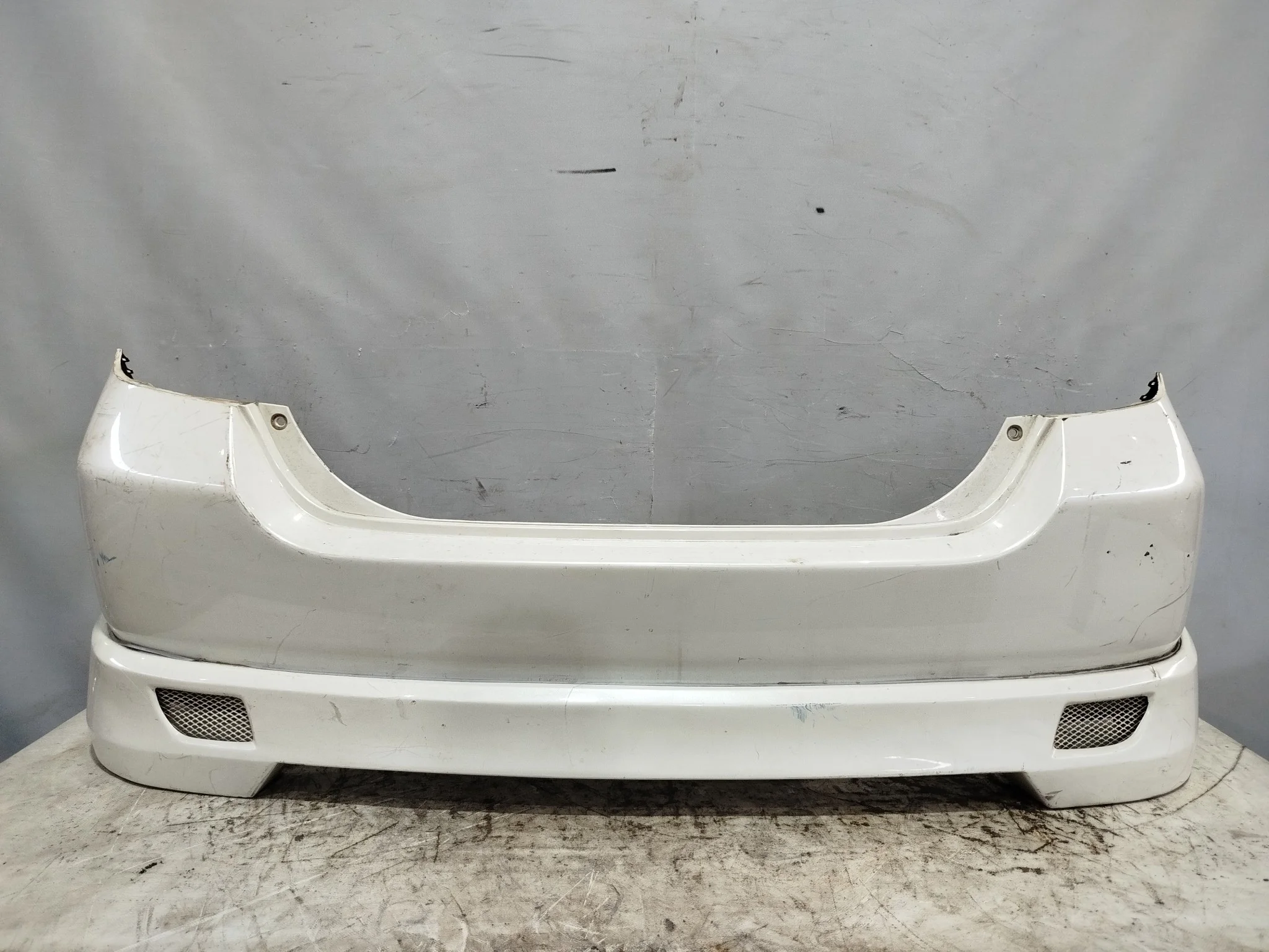 БАМПЕР HONDA 71501SAA900ZA ЗАД белый, NH624P FE021