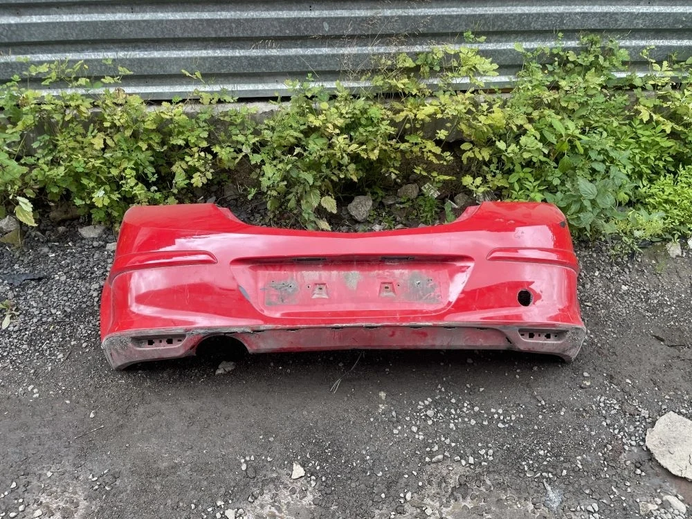 бампер задний opel astra H GTC