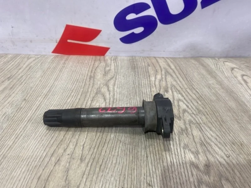 Катушка зажигания Mitsubishi Pajero 2009