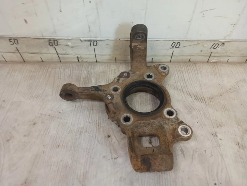 КУЛАК ПОВОРОТНЫЙ Mitsubishi Pajero Sport 2 2008 2009 2010 2011 2012 2013 2014 2015 3870A110 KB, передний правый