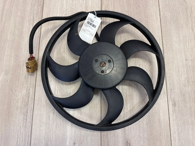 Вентилятор радиатора VW Transporter T5 2003-2010 7H