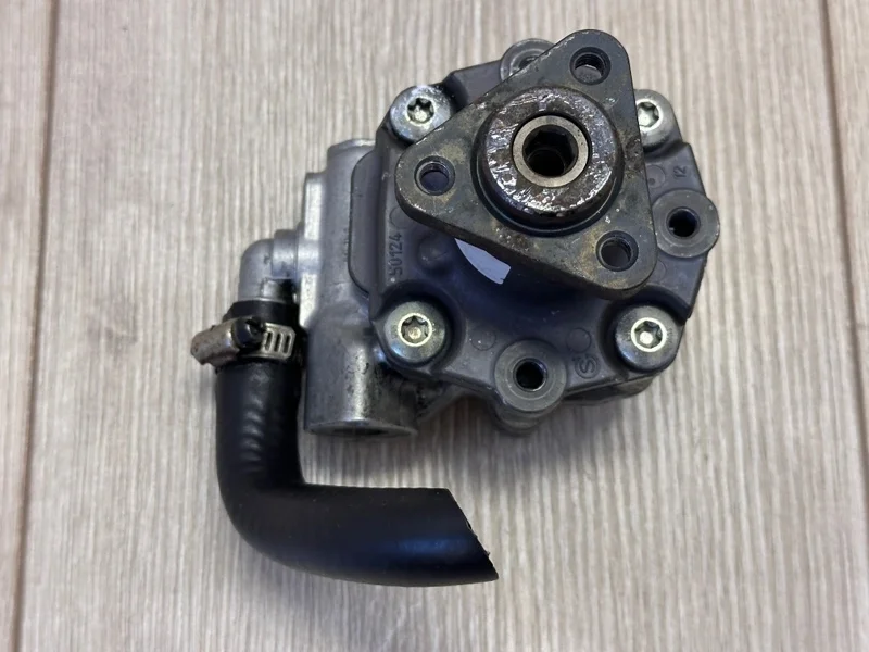 Насос гур VW Touareg 2 2010-2018 7P