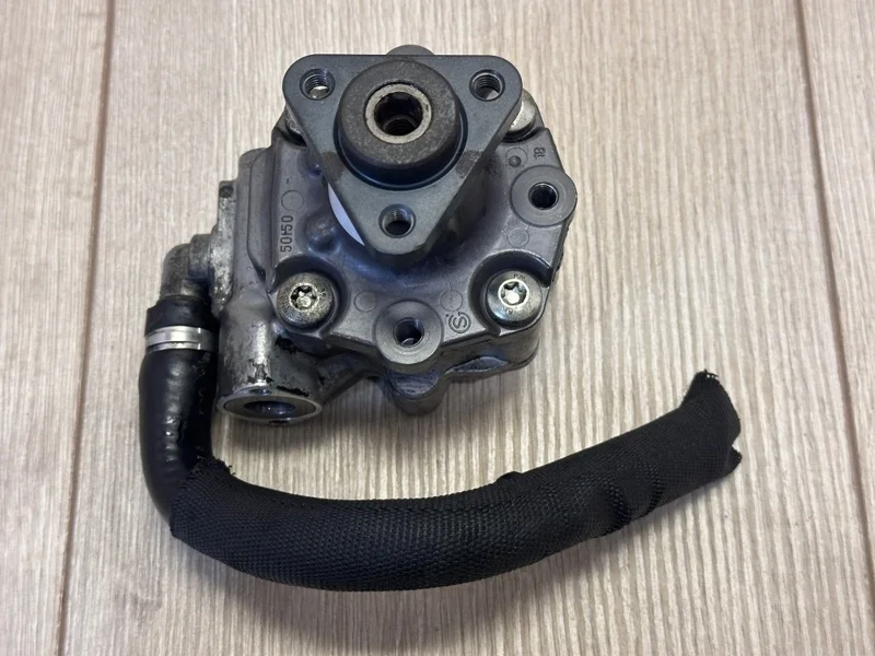 Насос гур VW Touareg 2 2010-2018 7P