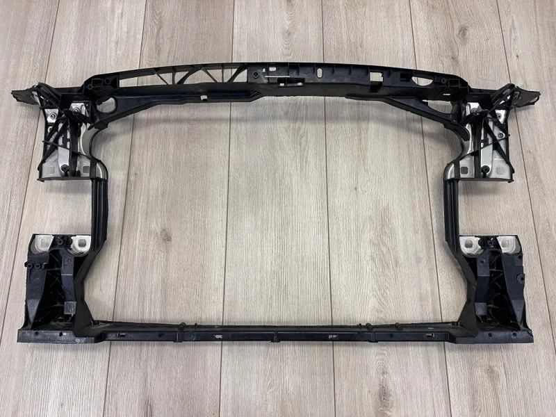 Передняя панель Audi A4 2015- B9