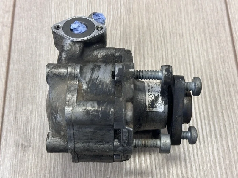 Насос гур Porsche Cayenne 2011 958 (92A)