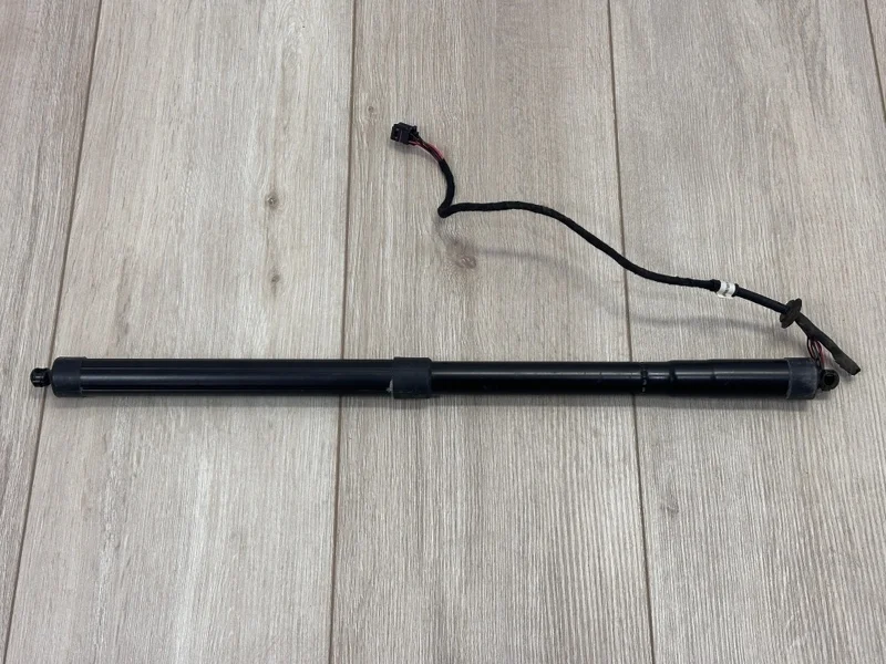 Привод крышки багажника Porsche Cayenne 2011-2018 958 (92A)