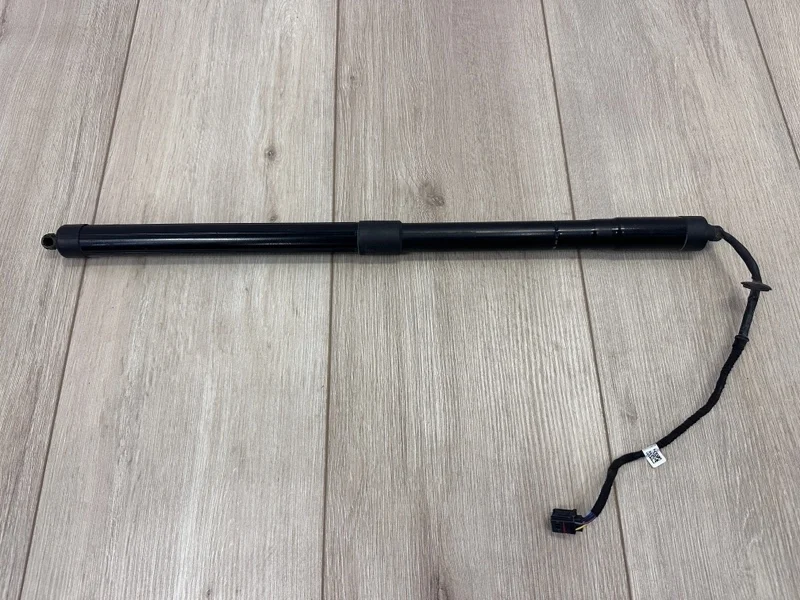 Привод крышки багажника Porsche Cayenne 2011-2018 958 (92A)