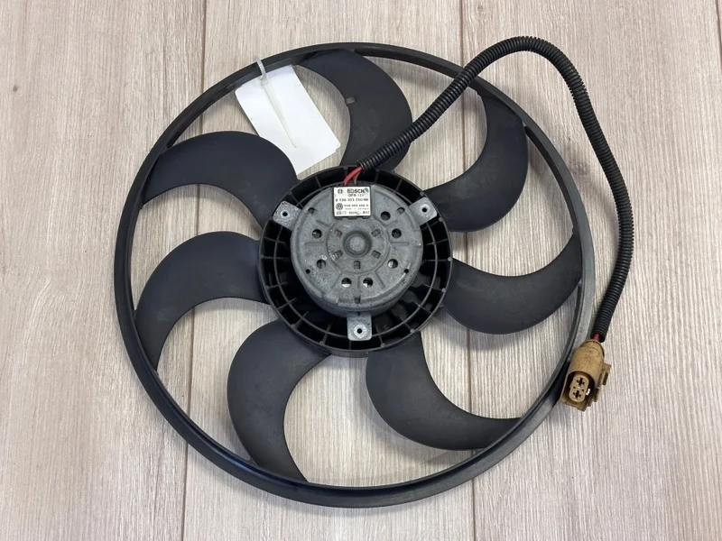 Вентилятор радиатора VW Transporter T5 2003-2010 7H