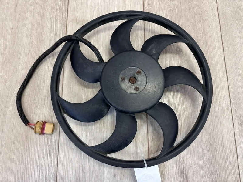 Вентилятор радиатора VW Transporter T5 2003-2010 7H