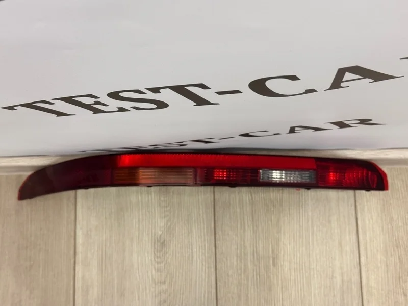 Фонарь бампера Audi Q7 2015- 4M