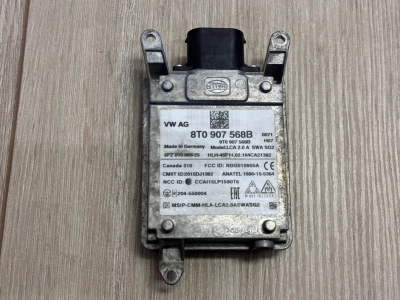 Блок управления ассистента смены полосы движения Audi Q5 2013-2017 8R