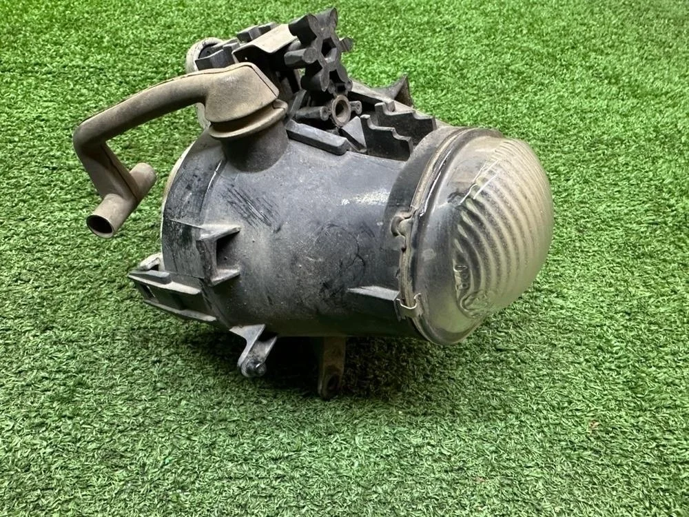 Фара противотуманная BMW E46