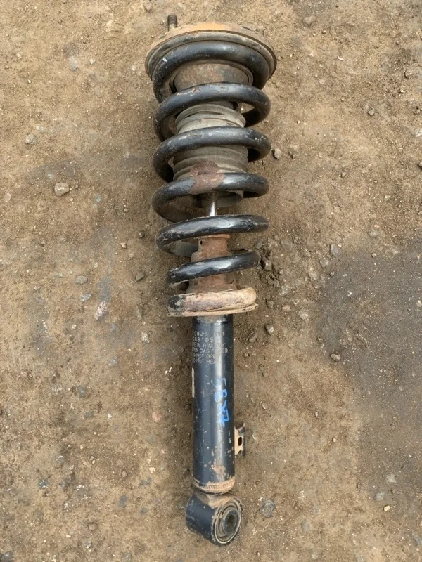 Стойка передняя Mitsubishi L200 (2006-2015) 2006 MR992321 ПИКАП 2.5 D 4D56