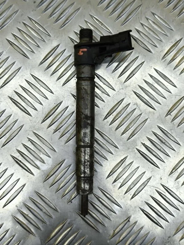 Форсунка топливная Land Rover Range Rover Evoque I (2011-2018) 2012 LR056366 2.2 D