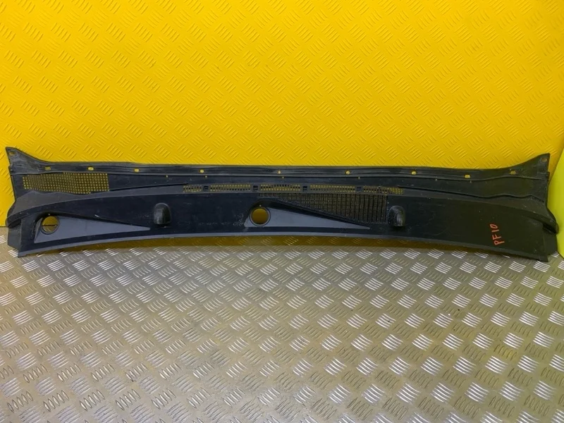 Дождевик Nissan Pathfinder (R51M) 2004-2013 2009 66862EB400 ВНЕДОРОЖНИК 2.5 D YD25DDTI