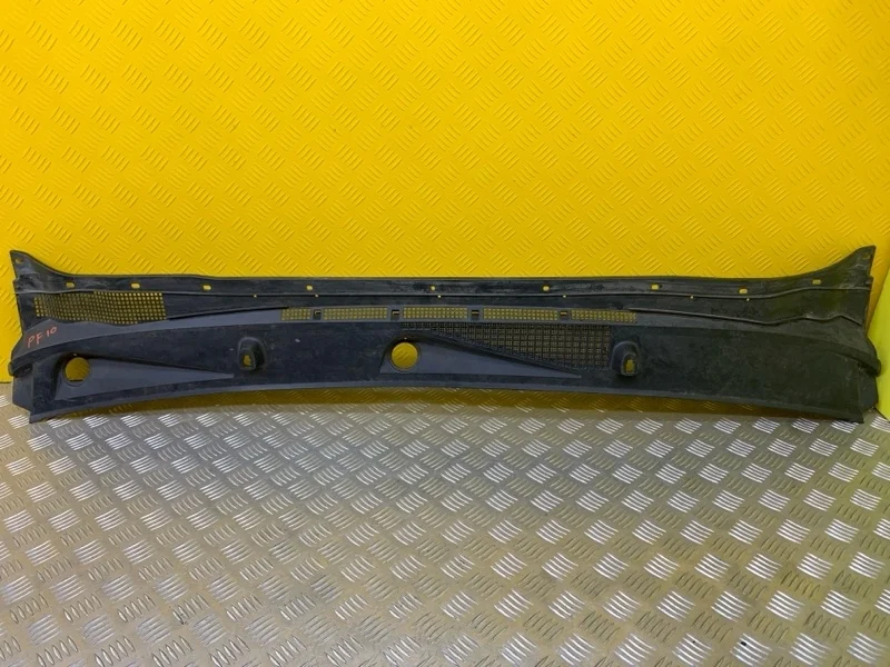 Дождевик Nissan Pathfinder (R51M) 2004-2013 2006 66862EB400 ВНЕДОРОЖНИК 2.5 D YD25DDTI